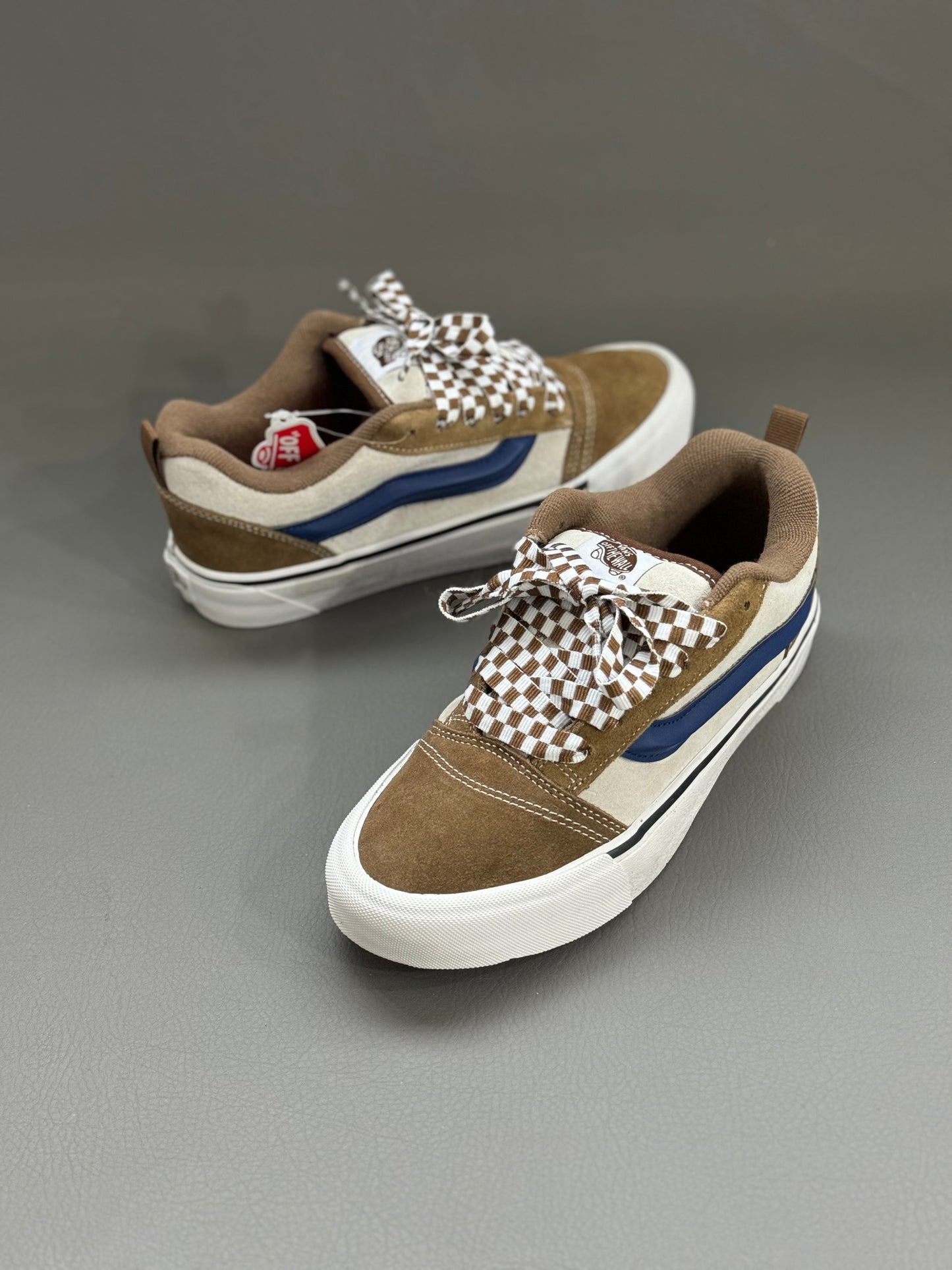 Vans Knu