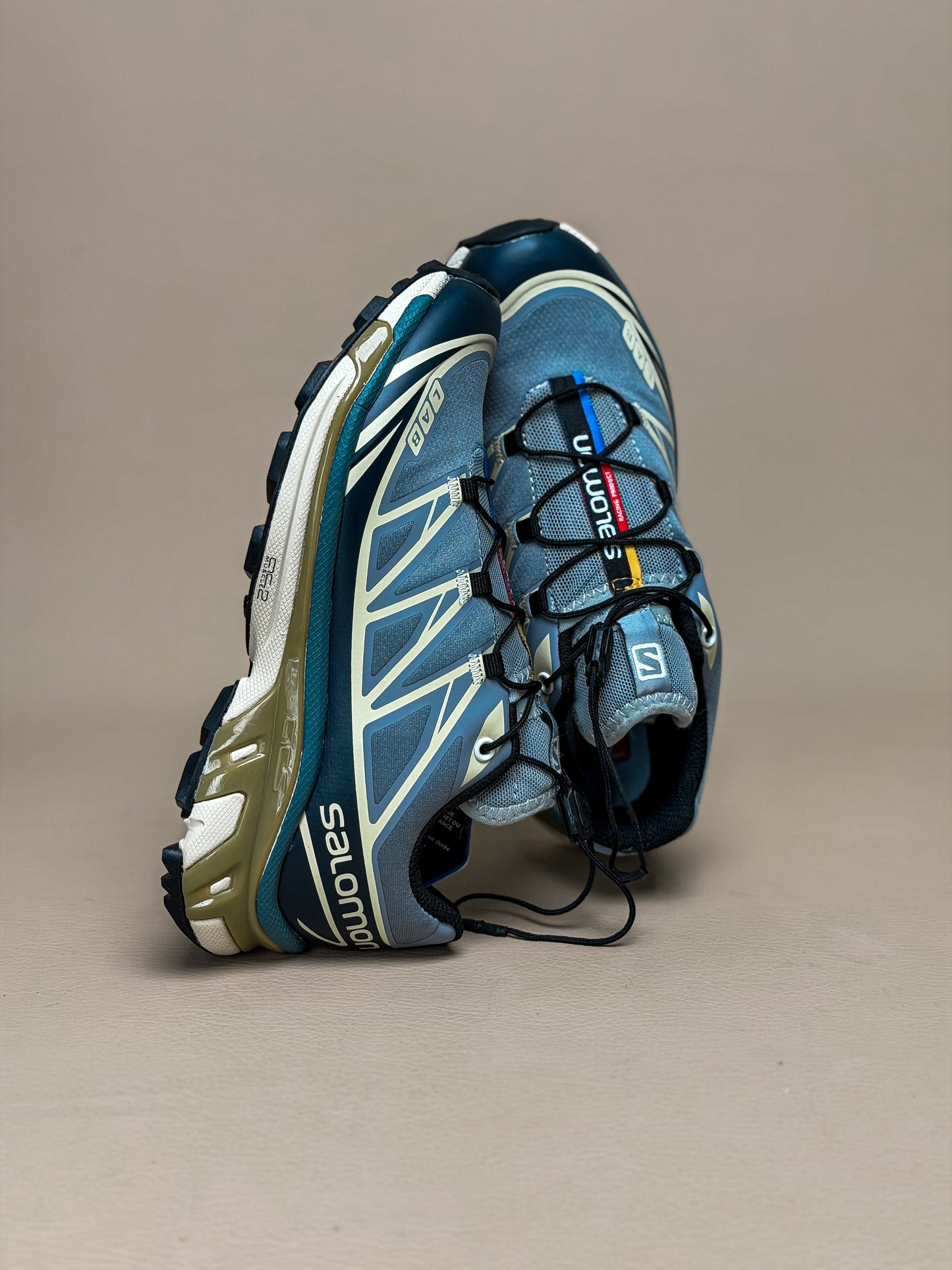 Salomón XT-6