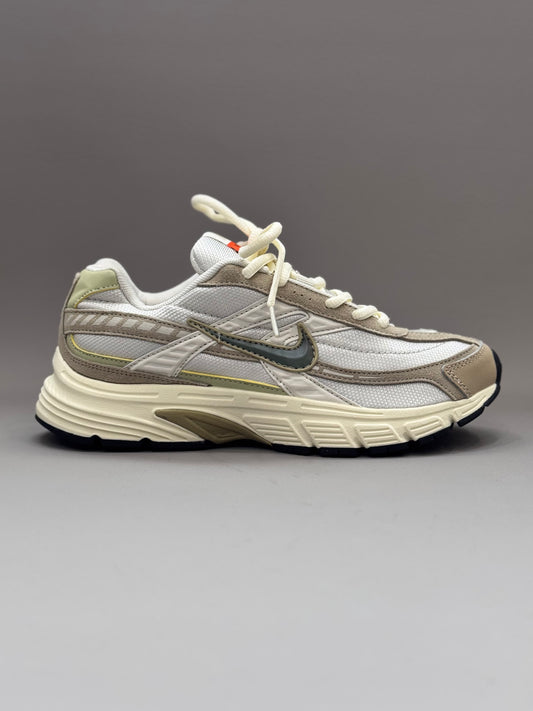 Nike Initiator Light Bone Cargo k
