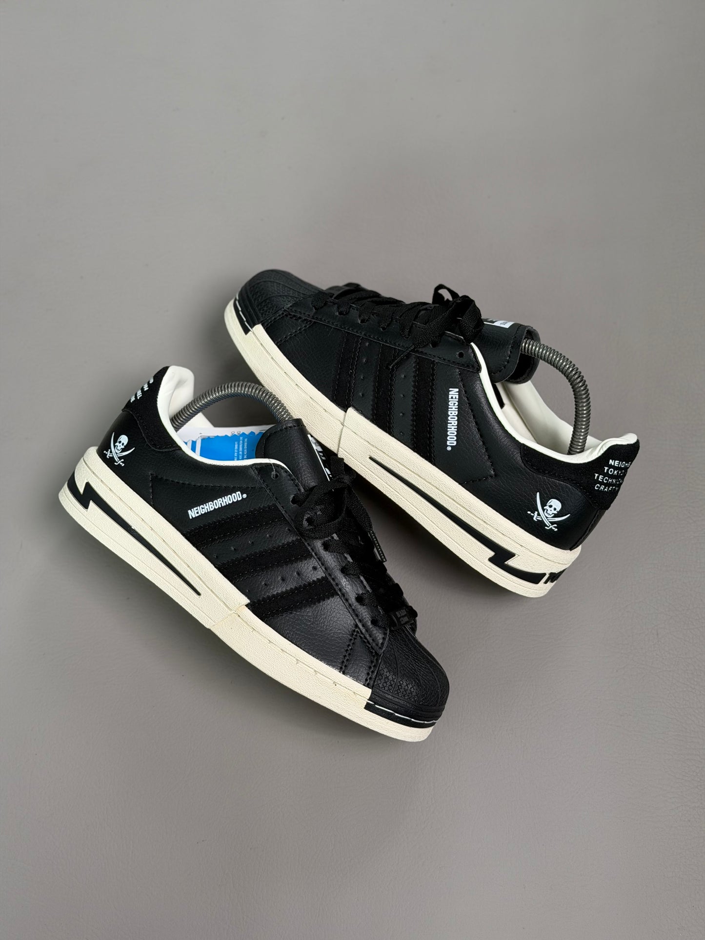 Adidas SuperStar Neighbor