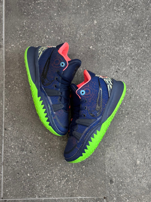 Nike Kyrie 7