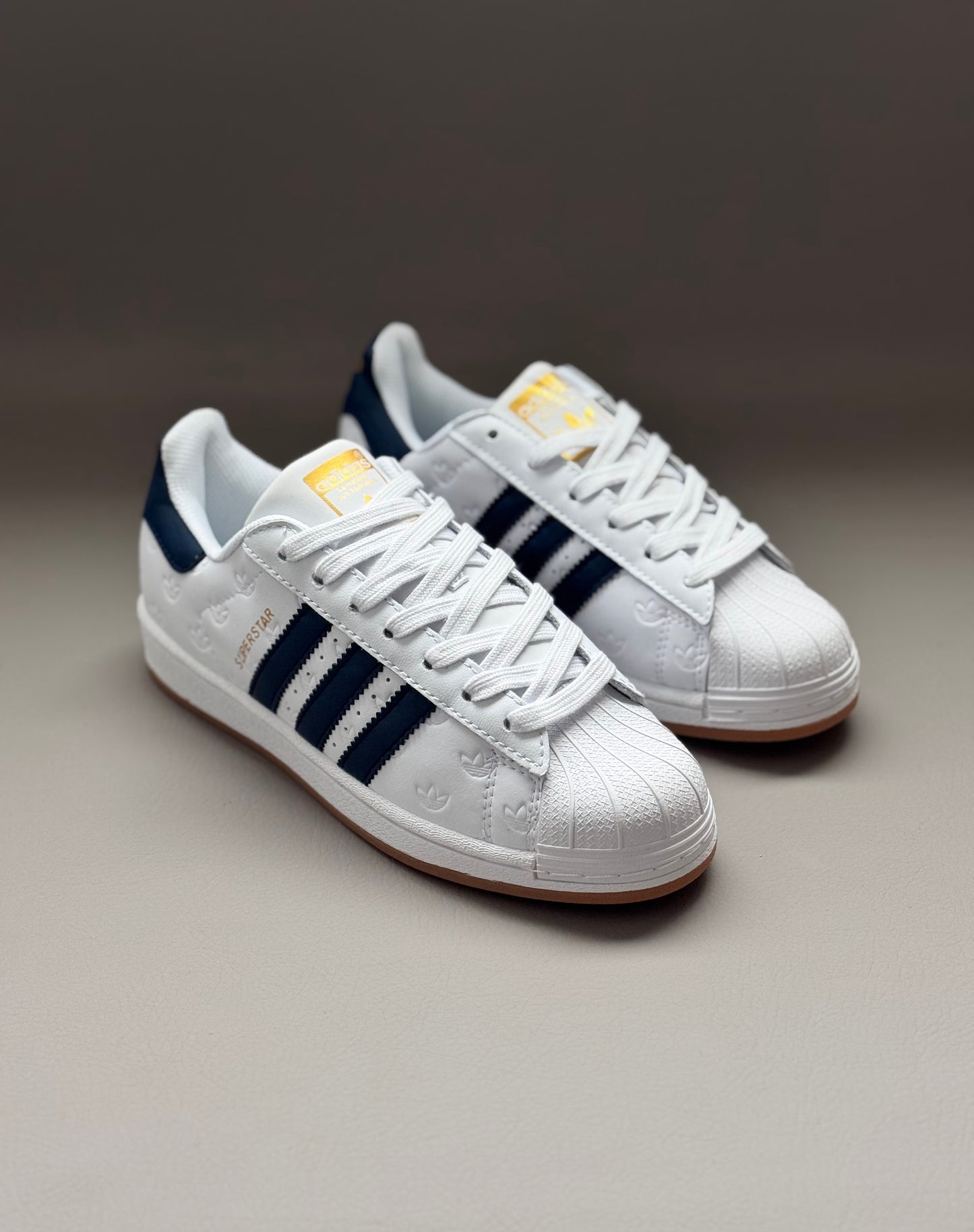 Adidas Superstar