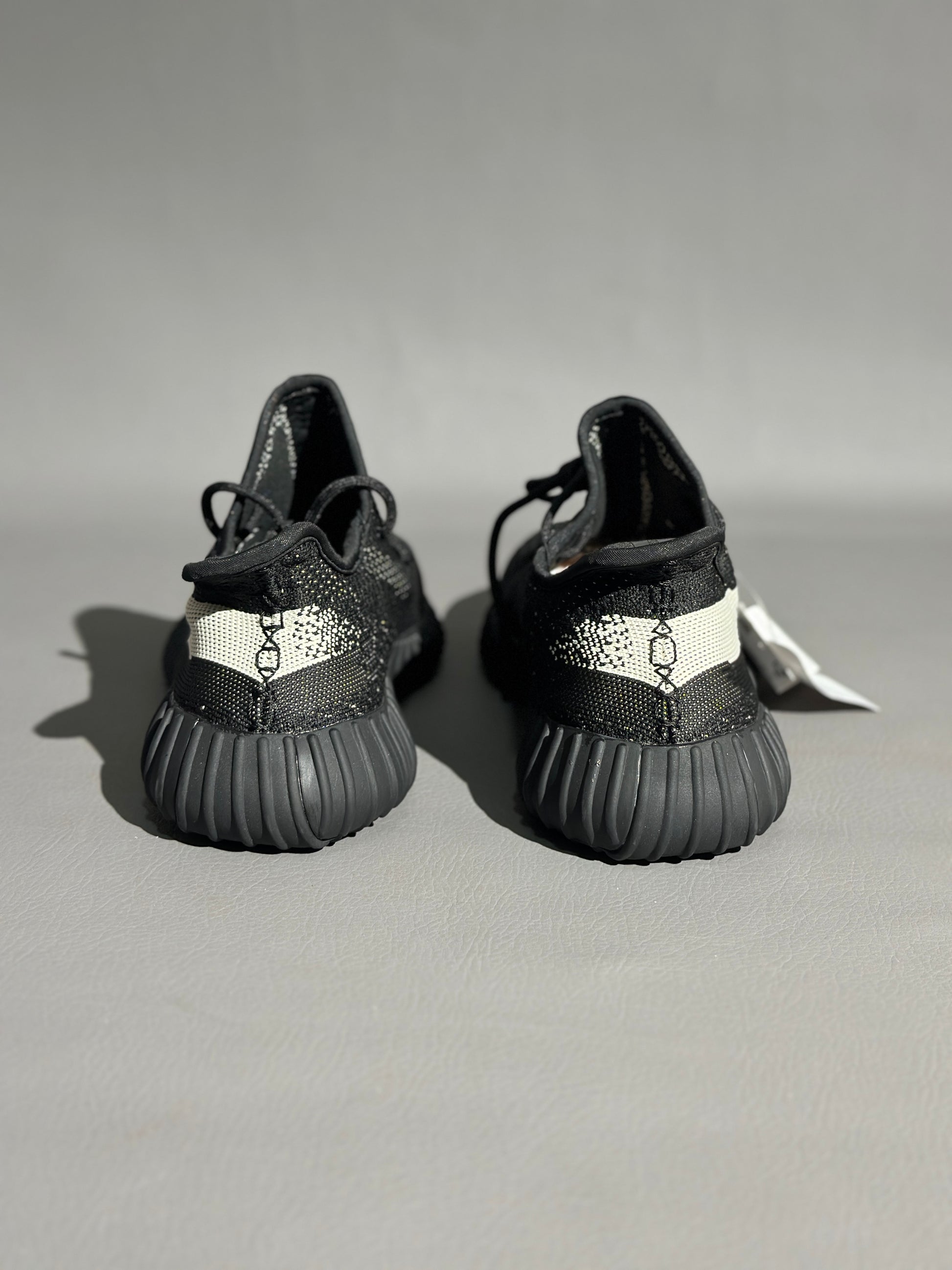 Black Yeezy 350 Oreo Precio Adidas Yeezy Boost 350 V2 Oreo