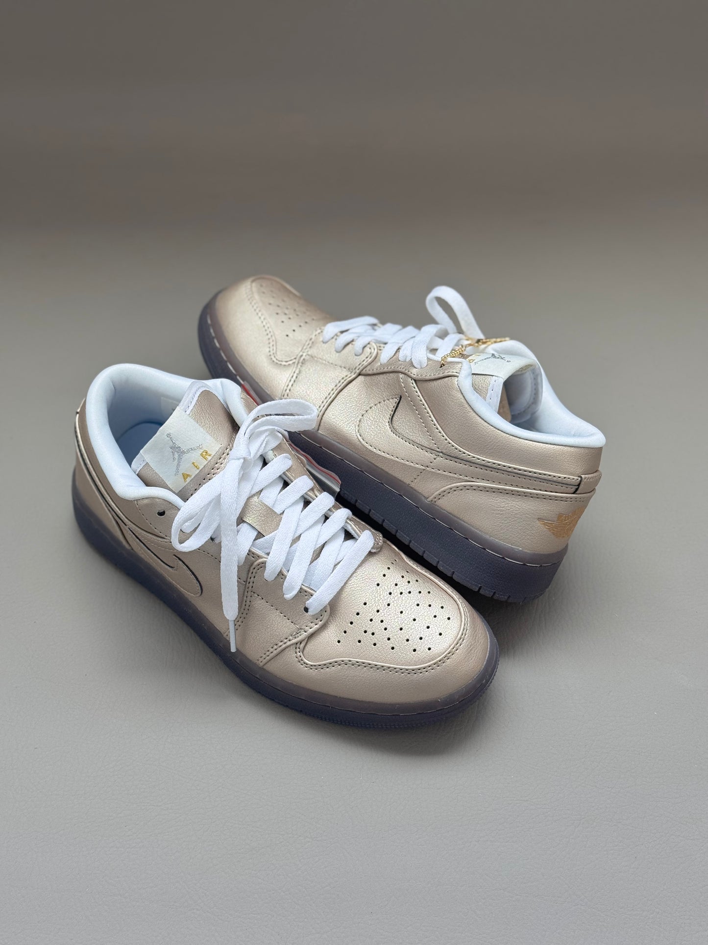 Air Jordan 1 Low Merallic Zinc
