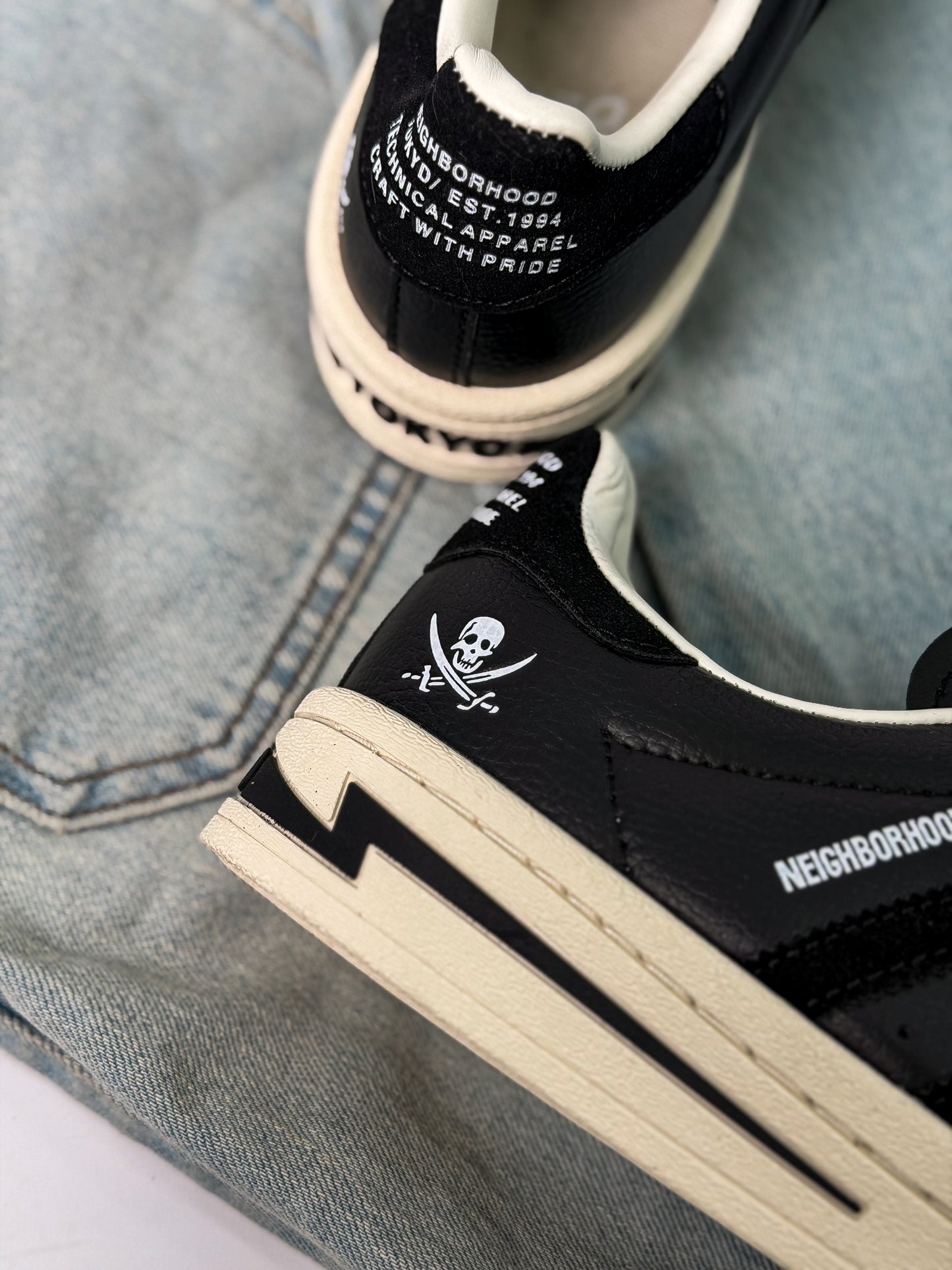 Adidas SuperStar Neighbor