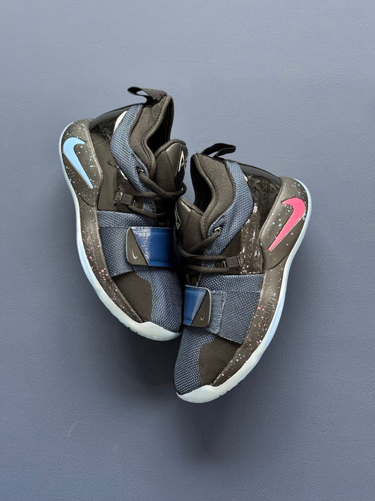 Nike PG2