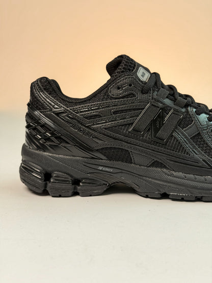 New Balance 1906u Black