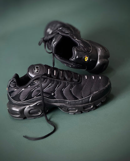 Nike Air Max Plus Triple Black