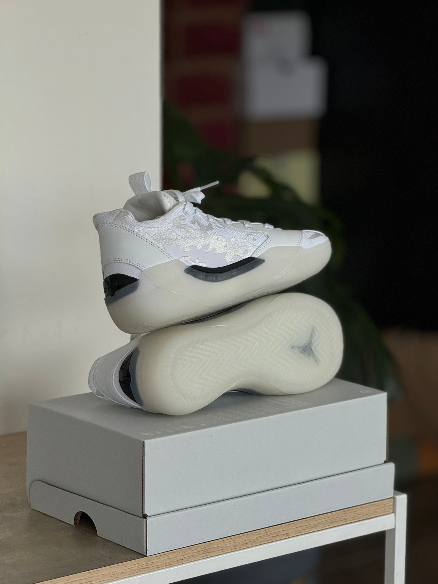 Air Jordan 39 Sol White