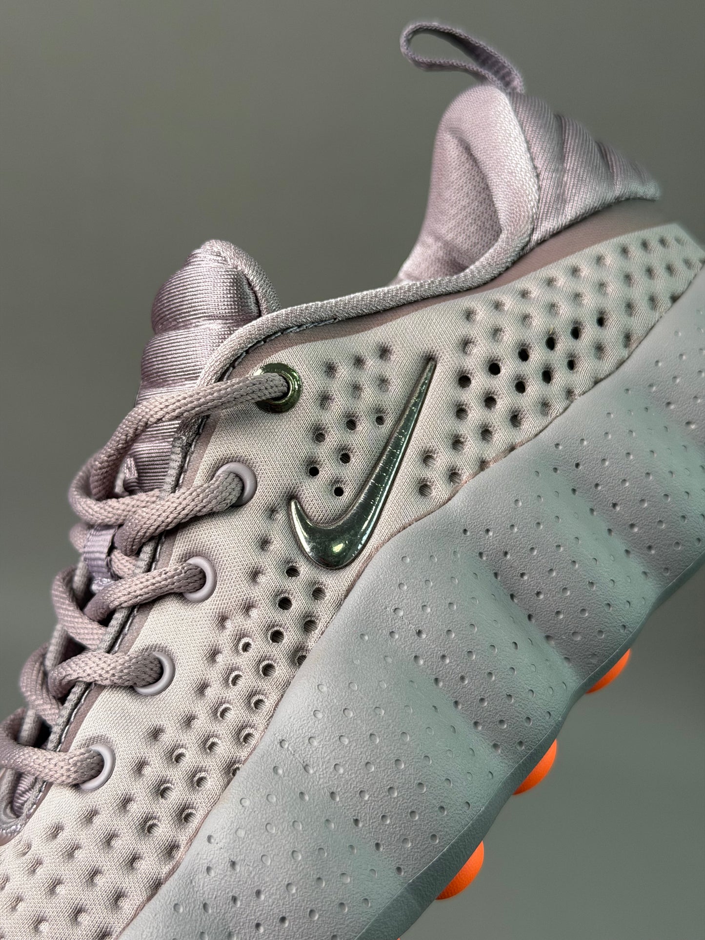 Nike Mind 002