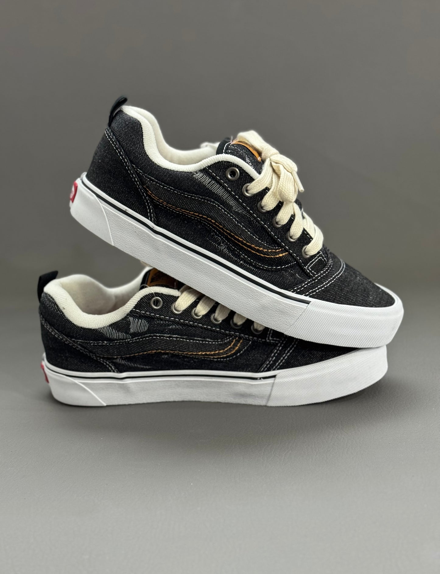 Vans Knu