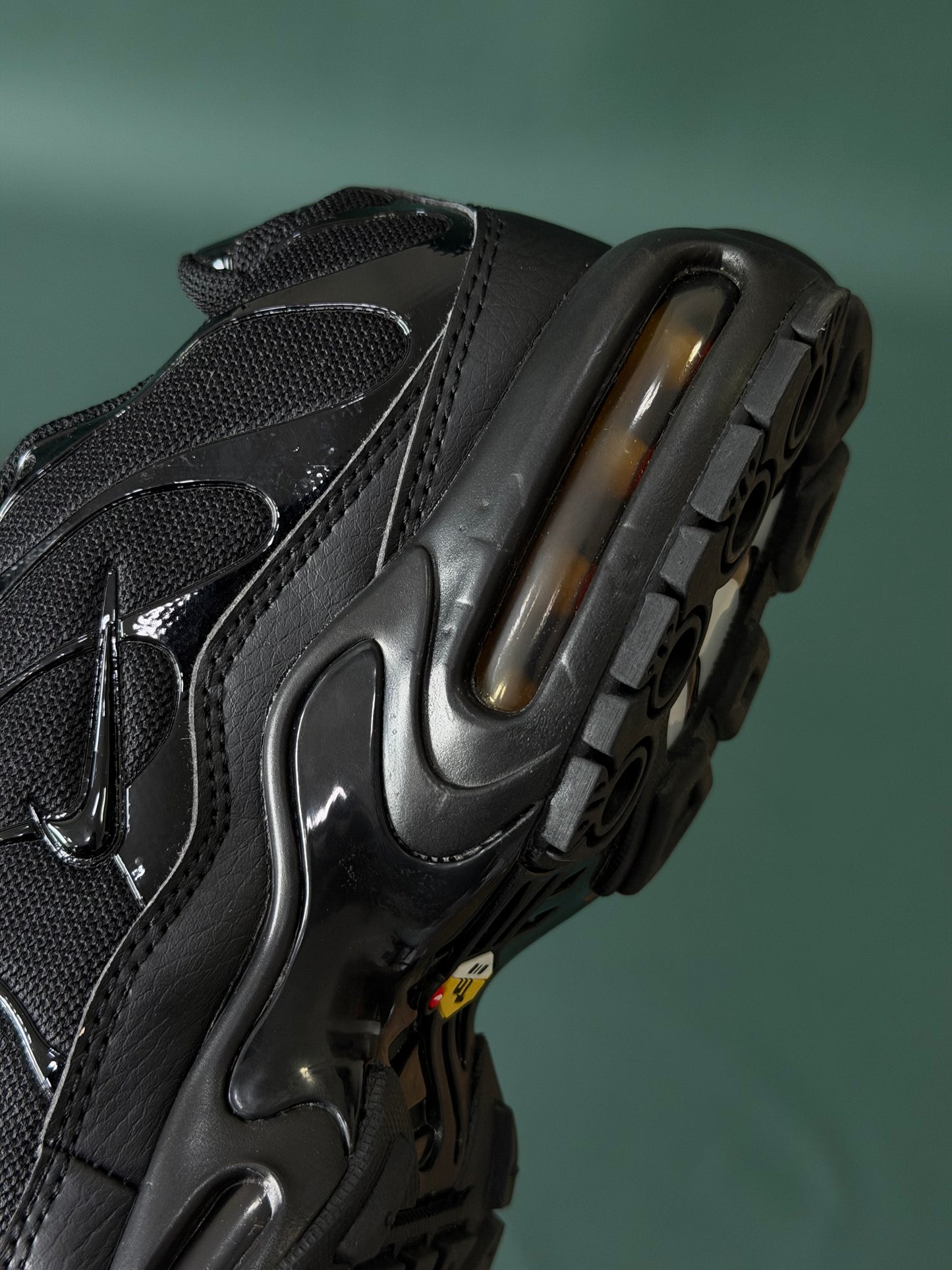 Nike Air Max Plus Triple Black