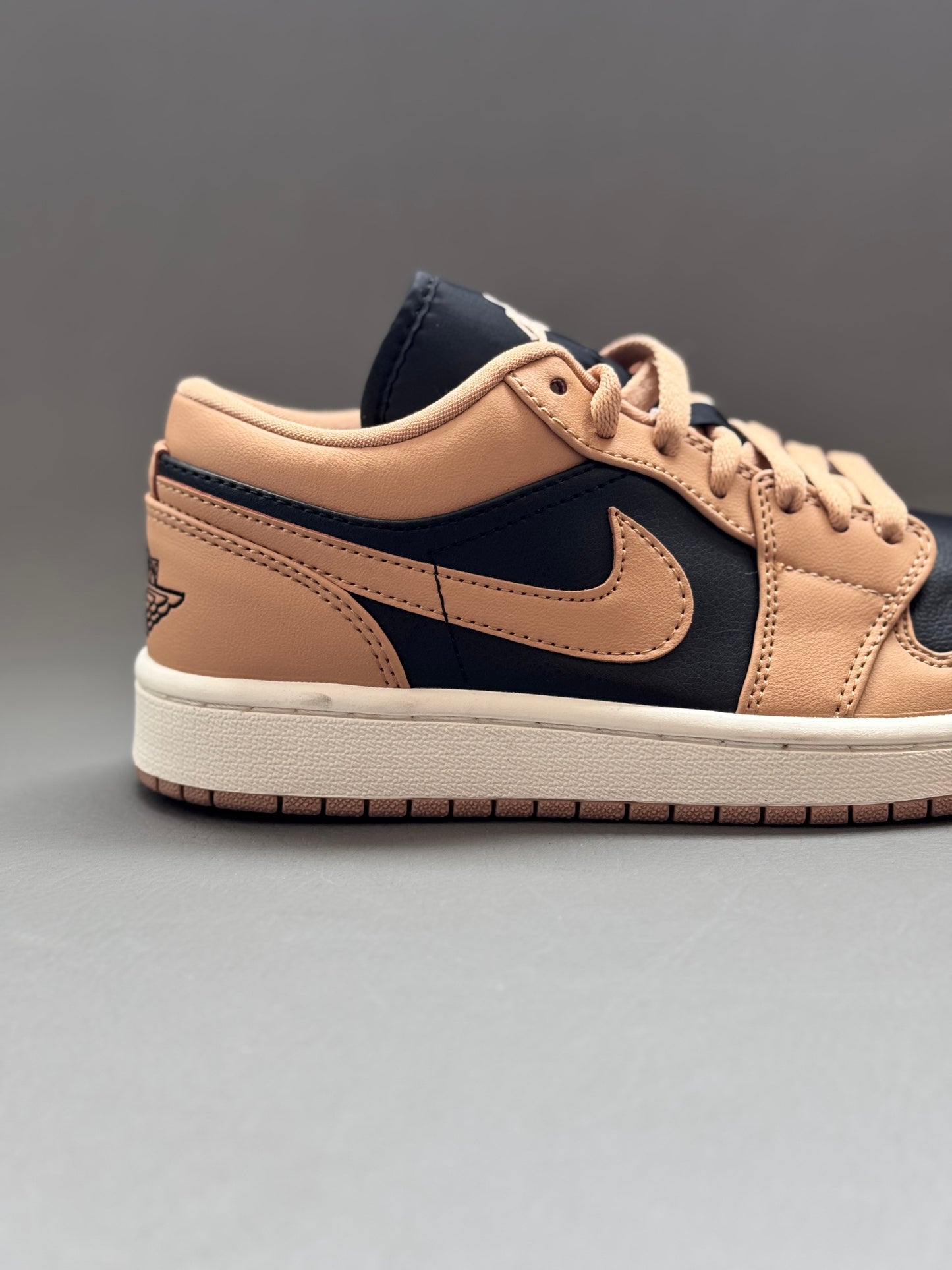 Jordan 1 Low Desert Black