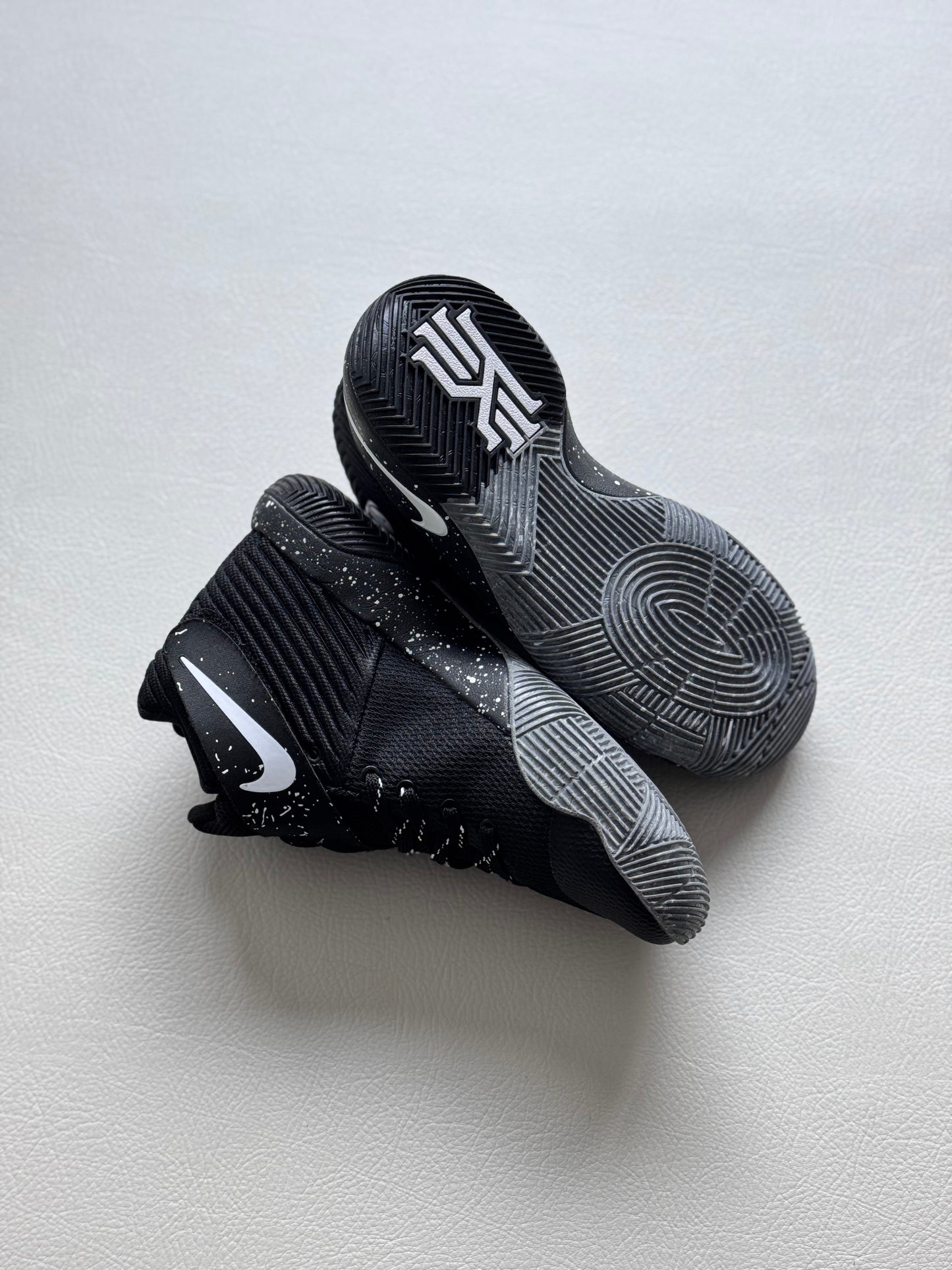 Nike Kyrie 2
