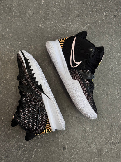 Nike Kyrie 7