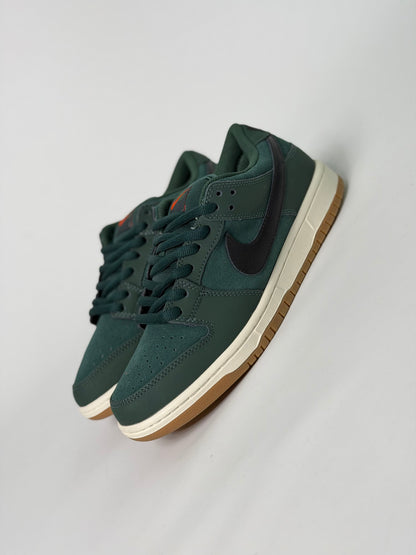 Nike SB Dunk Low