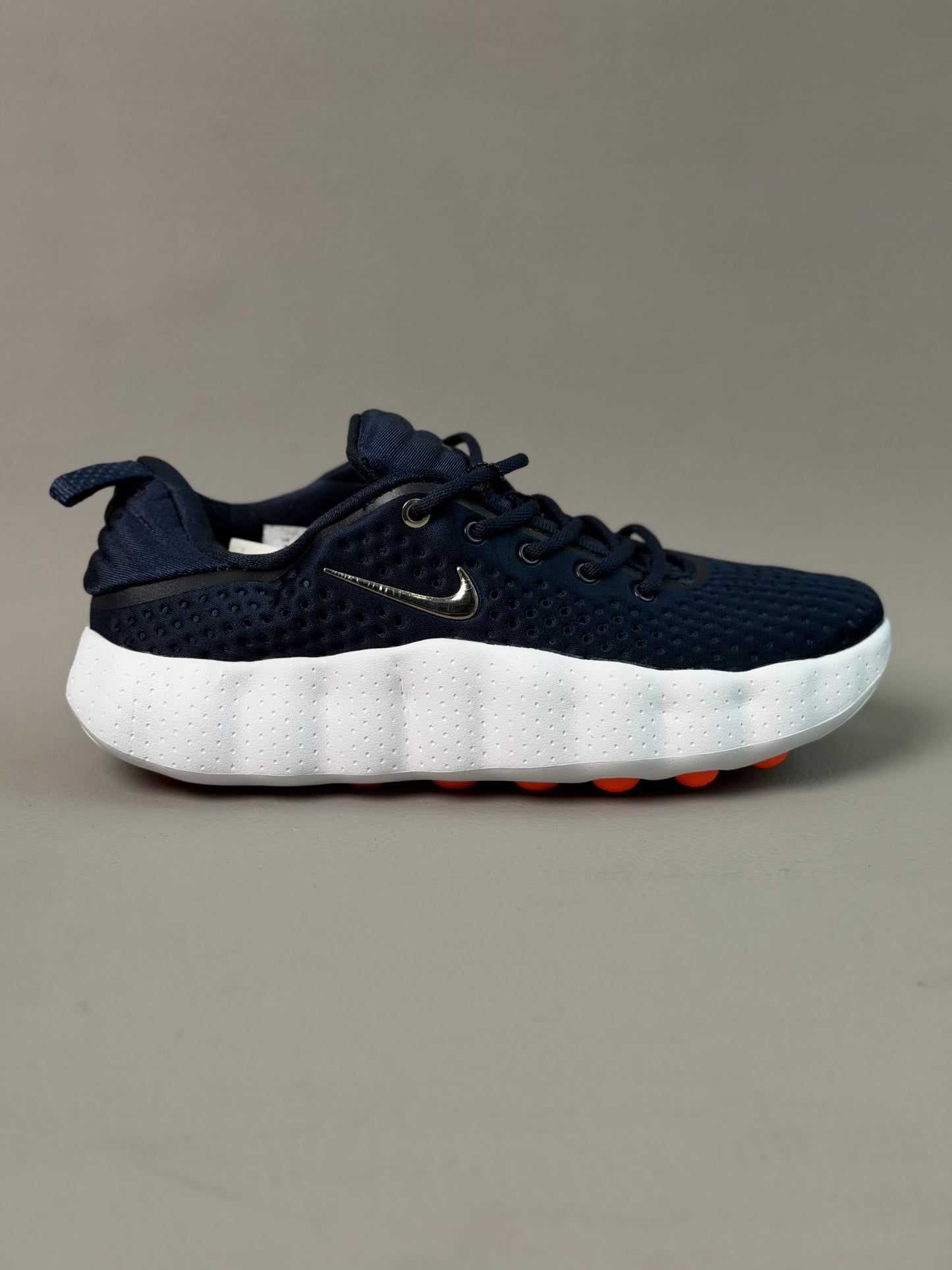 Nike Mind 002