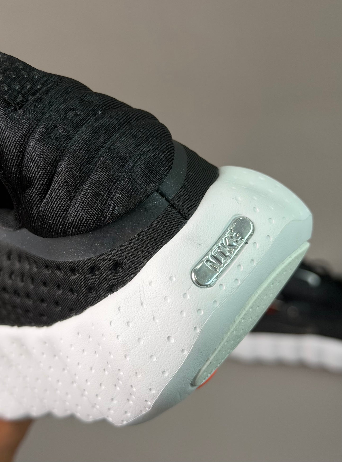 Nike Mind 002