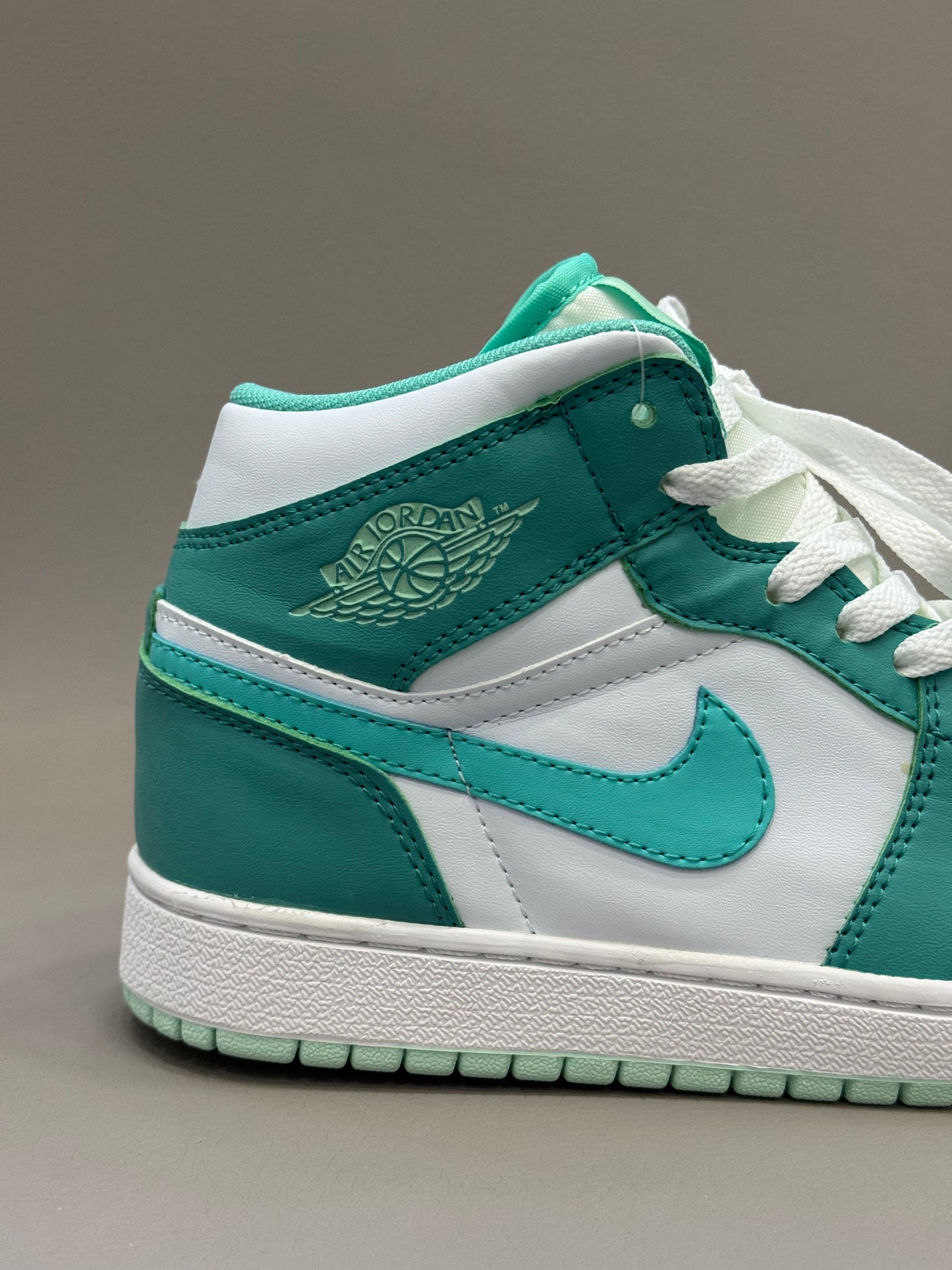 Air Jordan 1