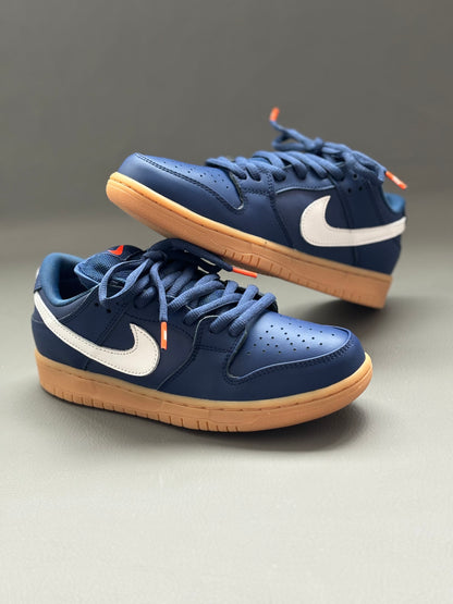 Nike SB Dunk Low
Navy Gum