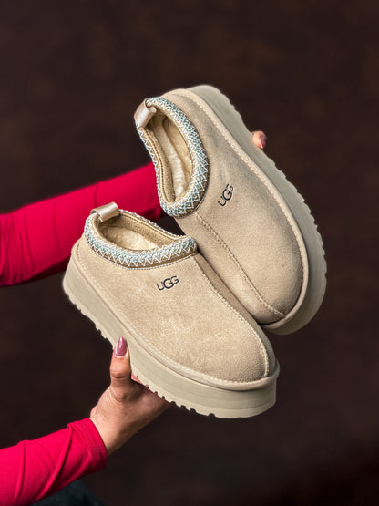 UGG