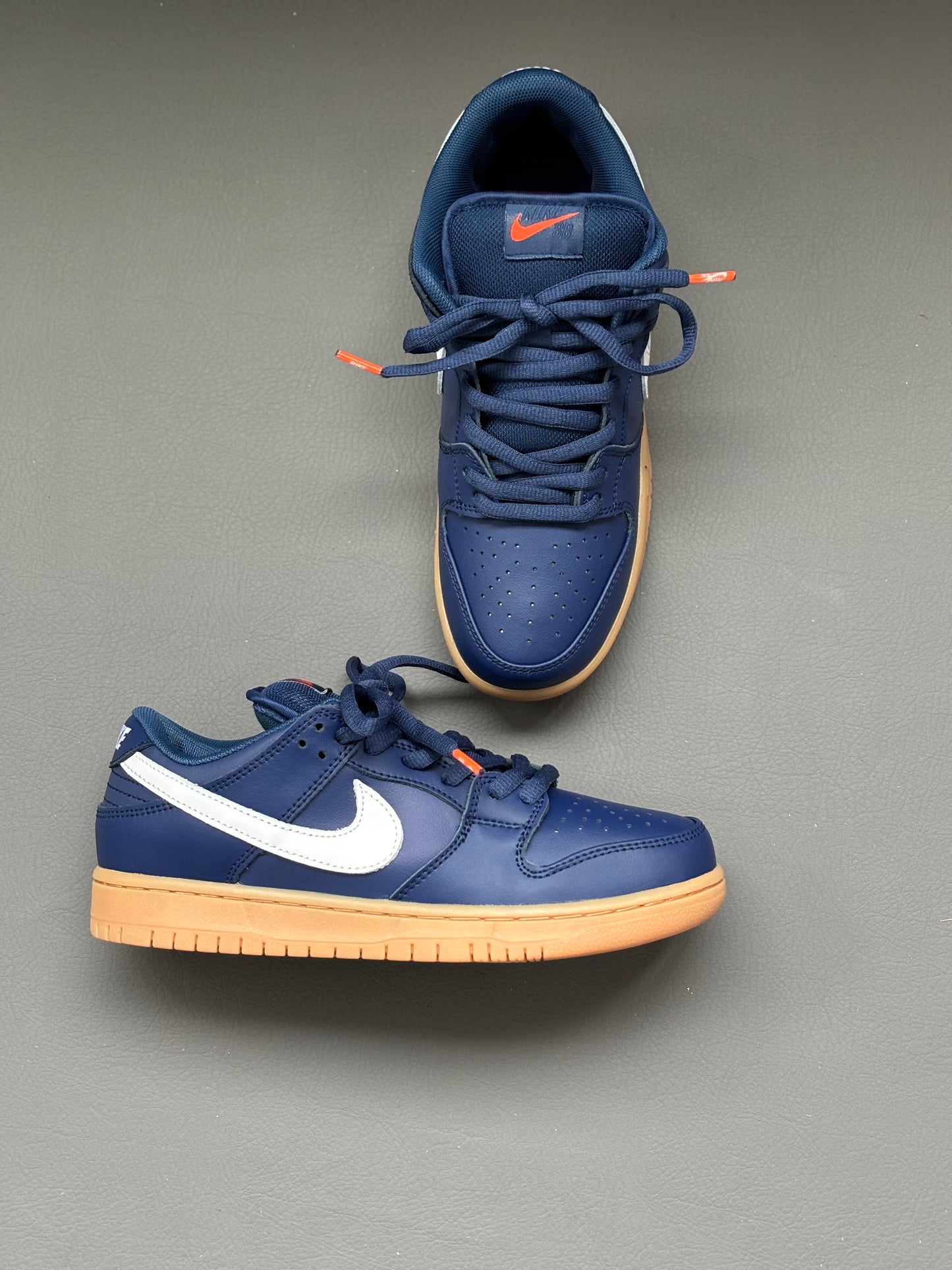 Nike SB Dunk Low
Navy Gum