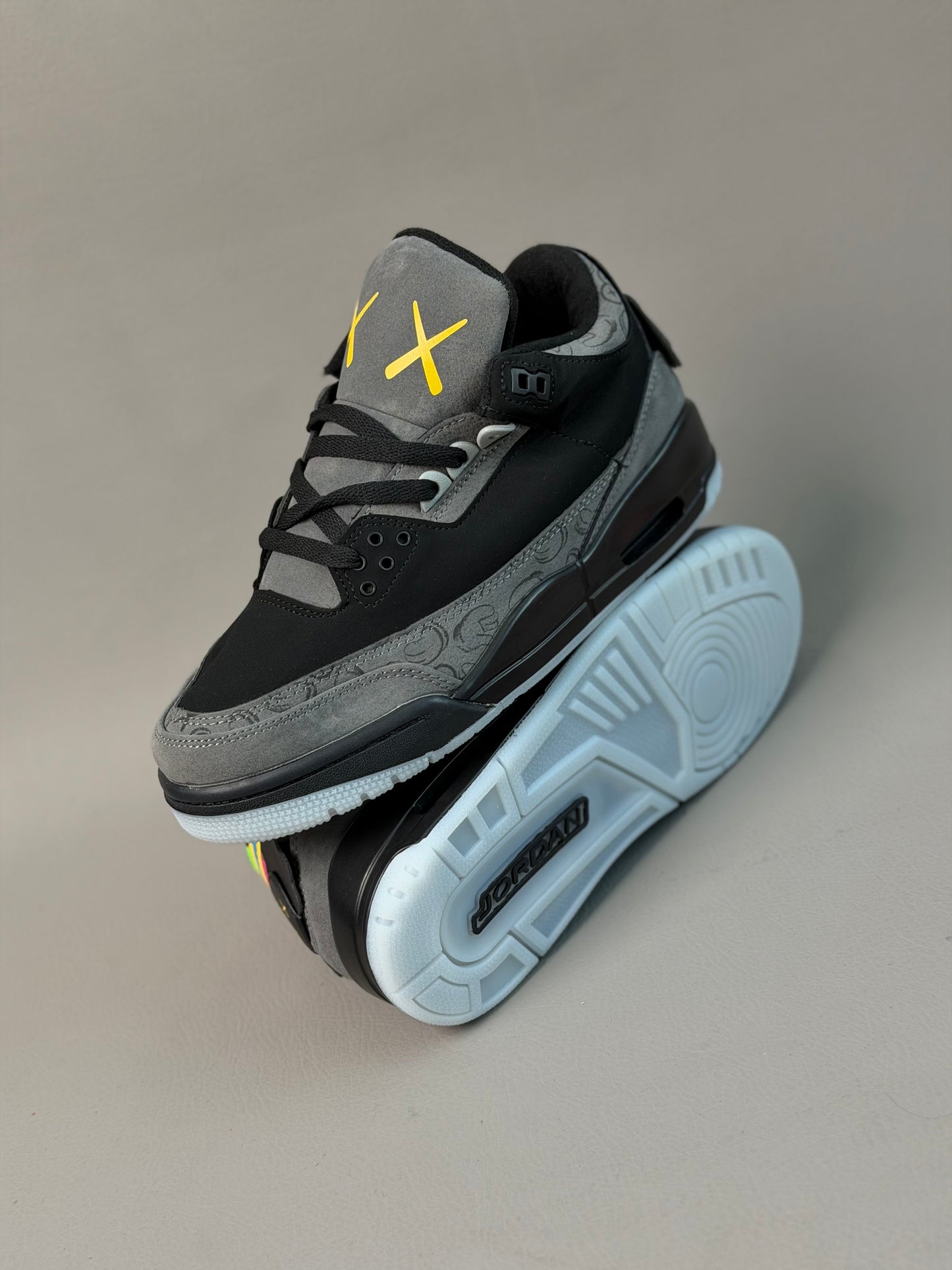 Air Jordan 3 Kaws