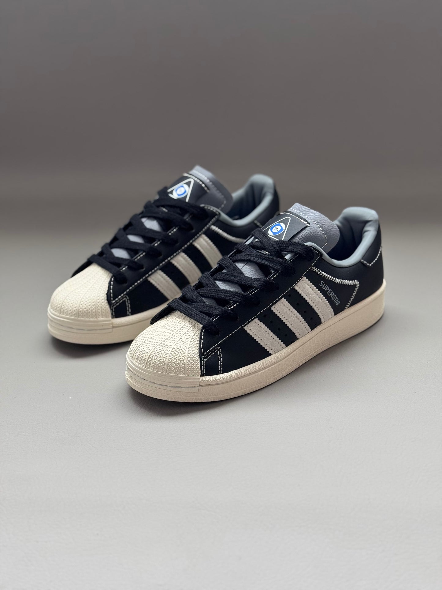 Adidas Superstar
