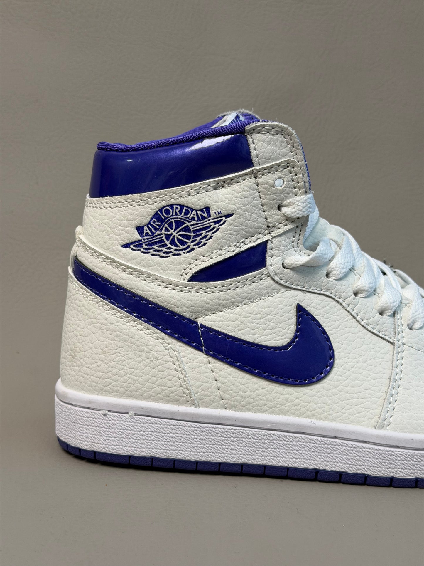 Air Jordan 1