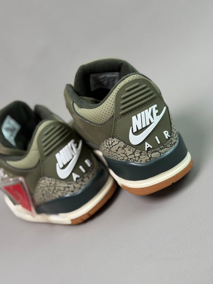 Air Jordan 4