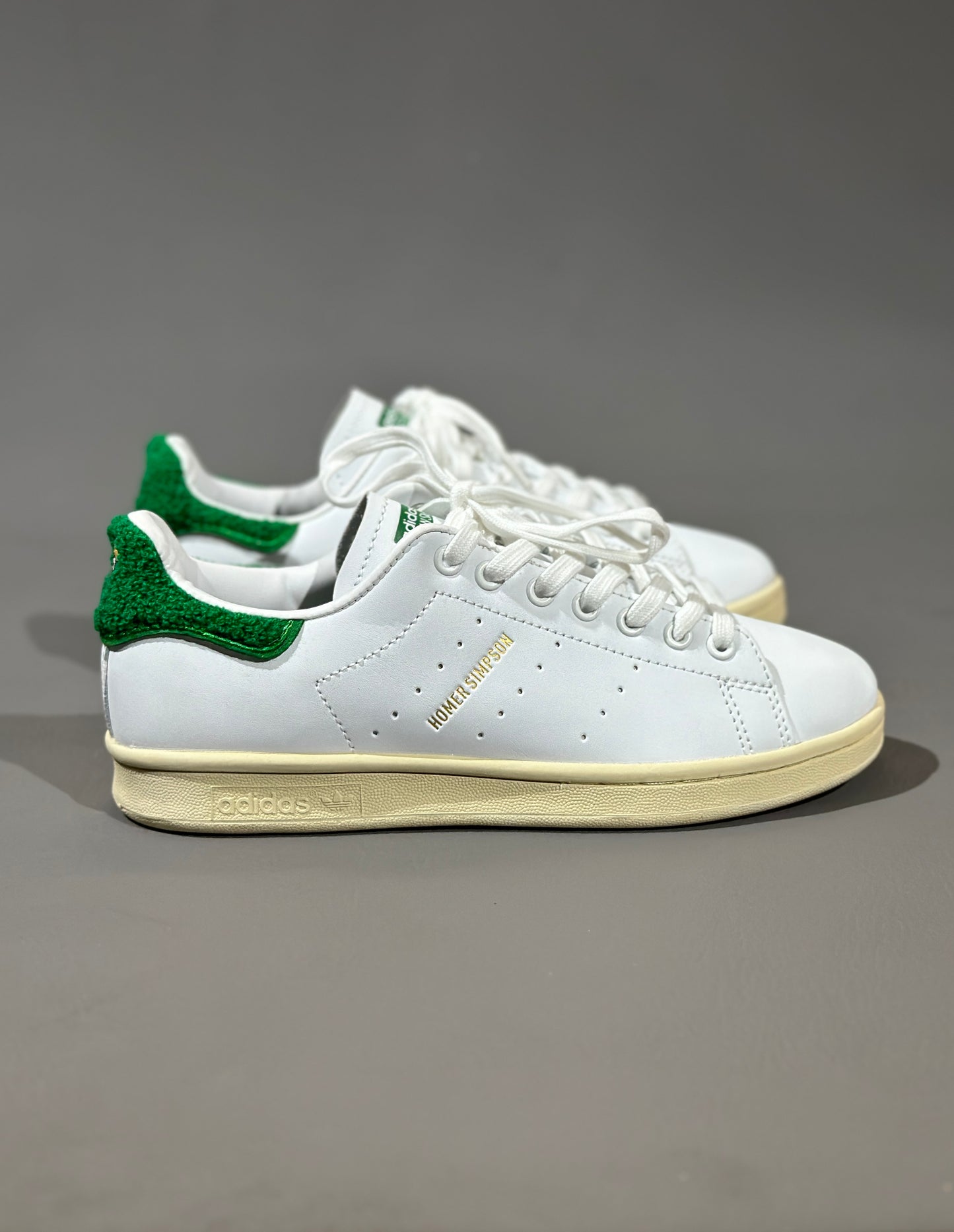 Adidas Smith Smith x Homero Simpson