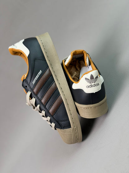 Adidas Superstar