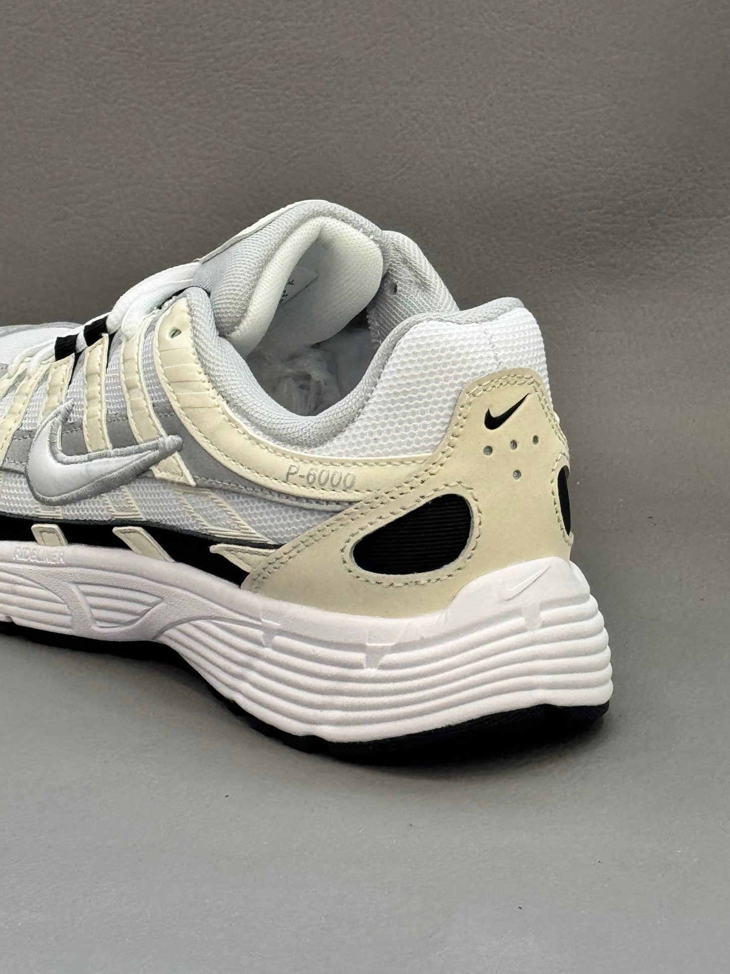 Nike P-6000 Sail Wolf Grey