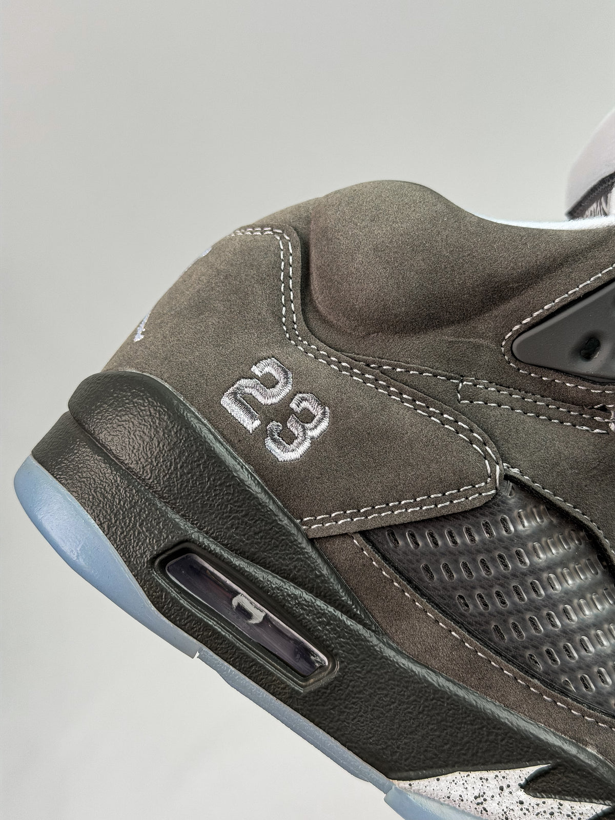 Air Jordan 5 Wolf Grey