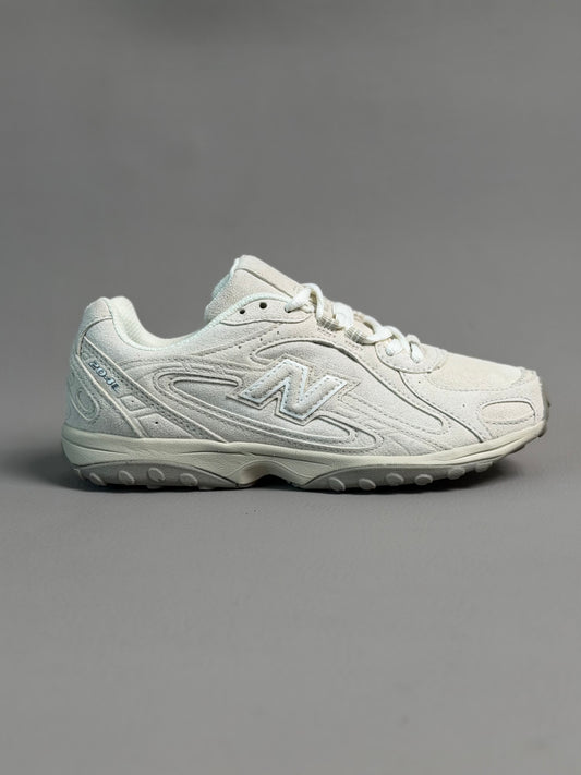 New Balance 204L