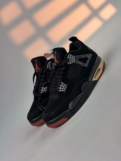 Air Jordan 4 Kaws