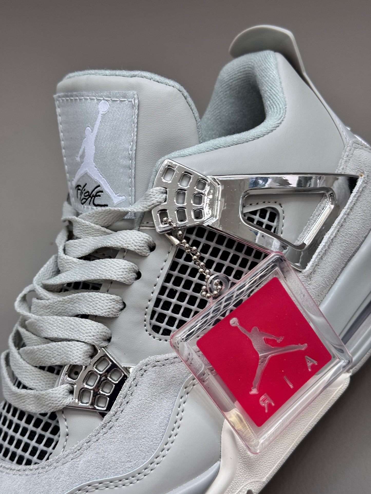 Air Jordan 4 Frozen