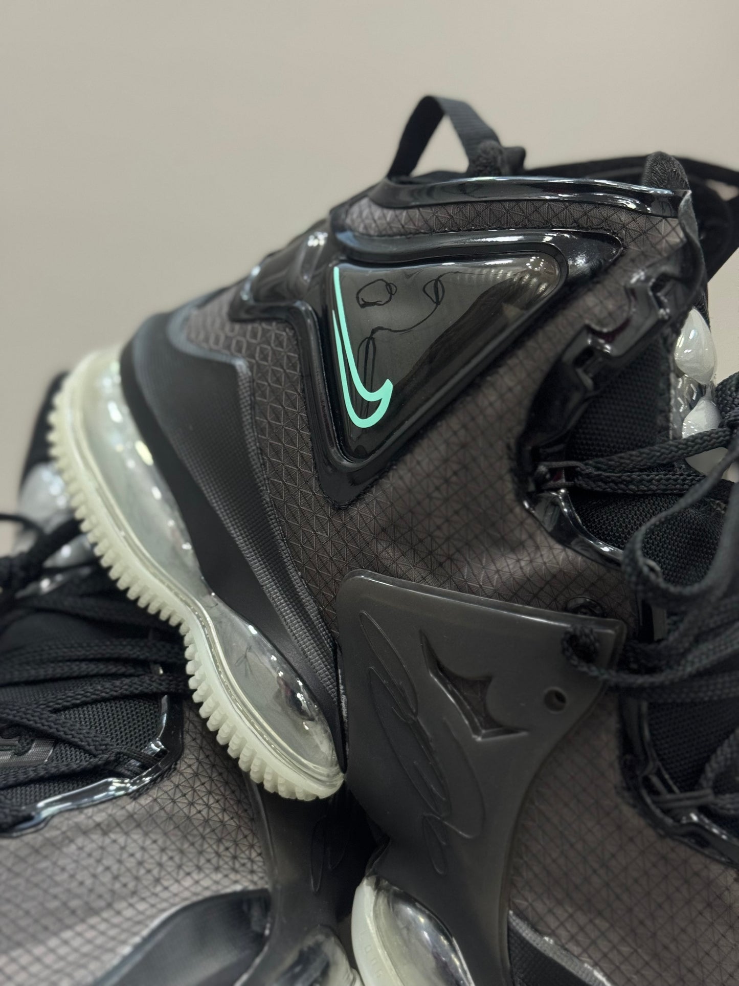 Nike LeBron 19 Black Anthracite G
