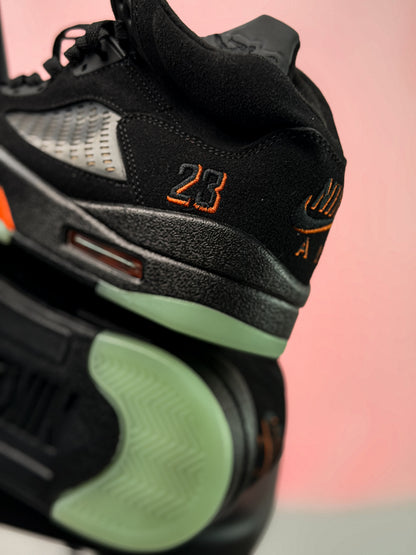 Air Jordan 5 Halloween
