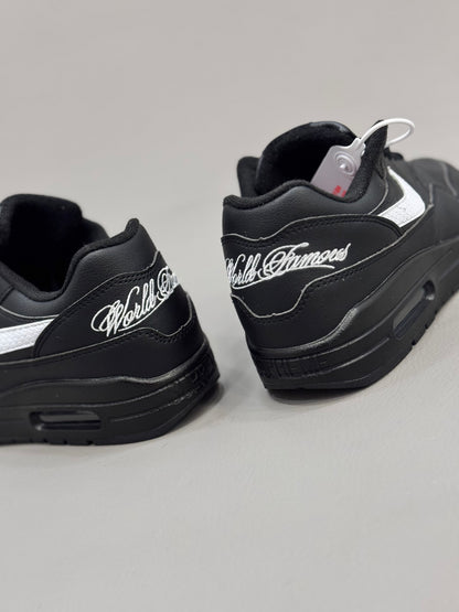 Nike Air Max 1 x Supreme