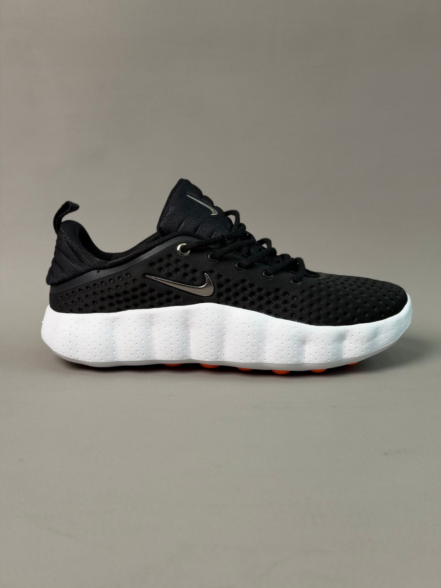 Nike Mind 002