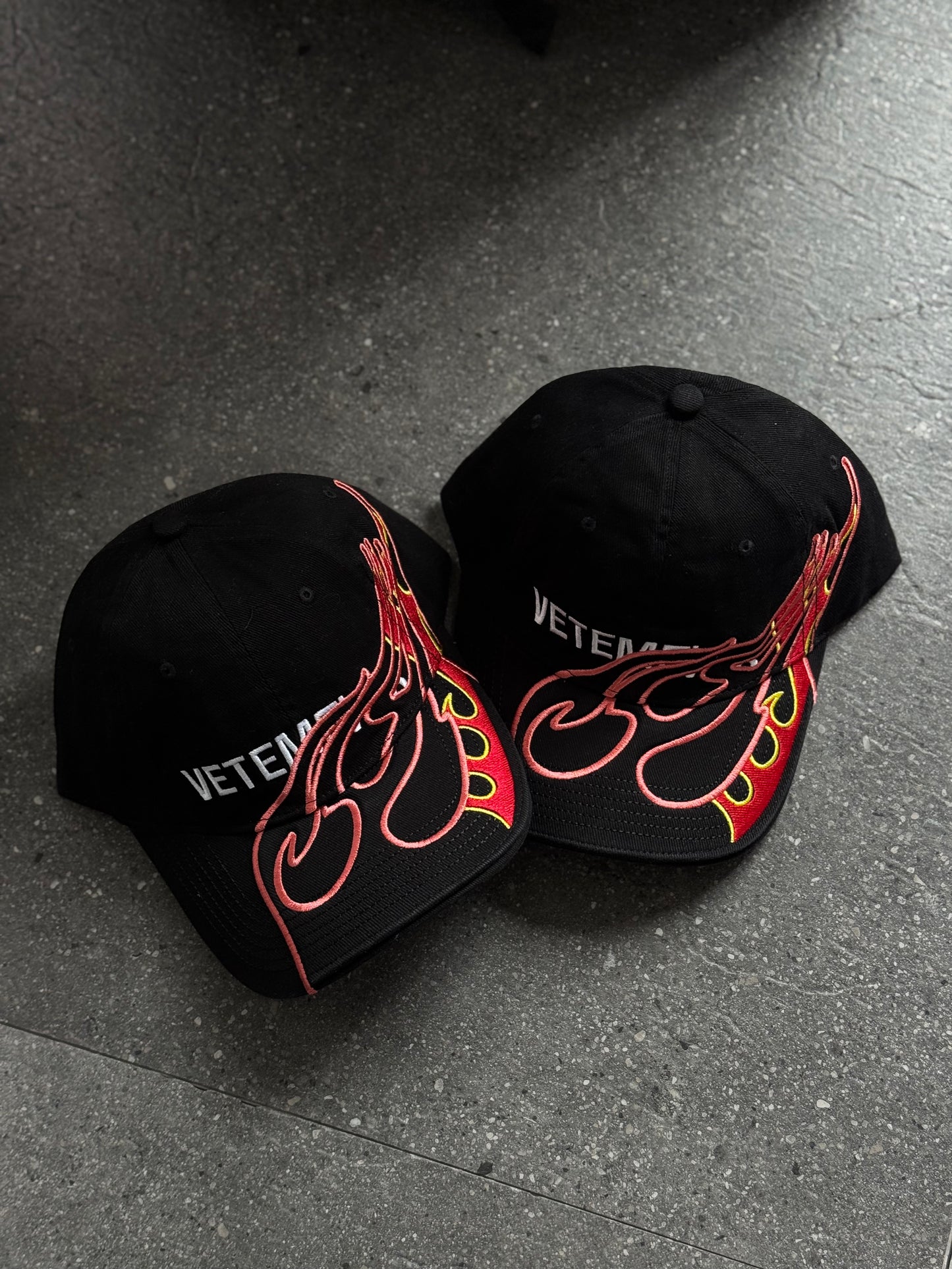 CAP REEBOK X VETEMENTS