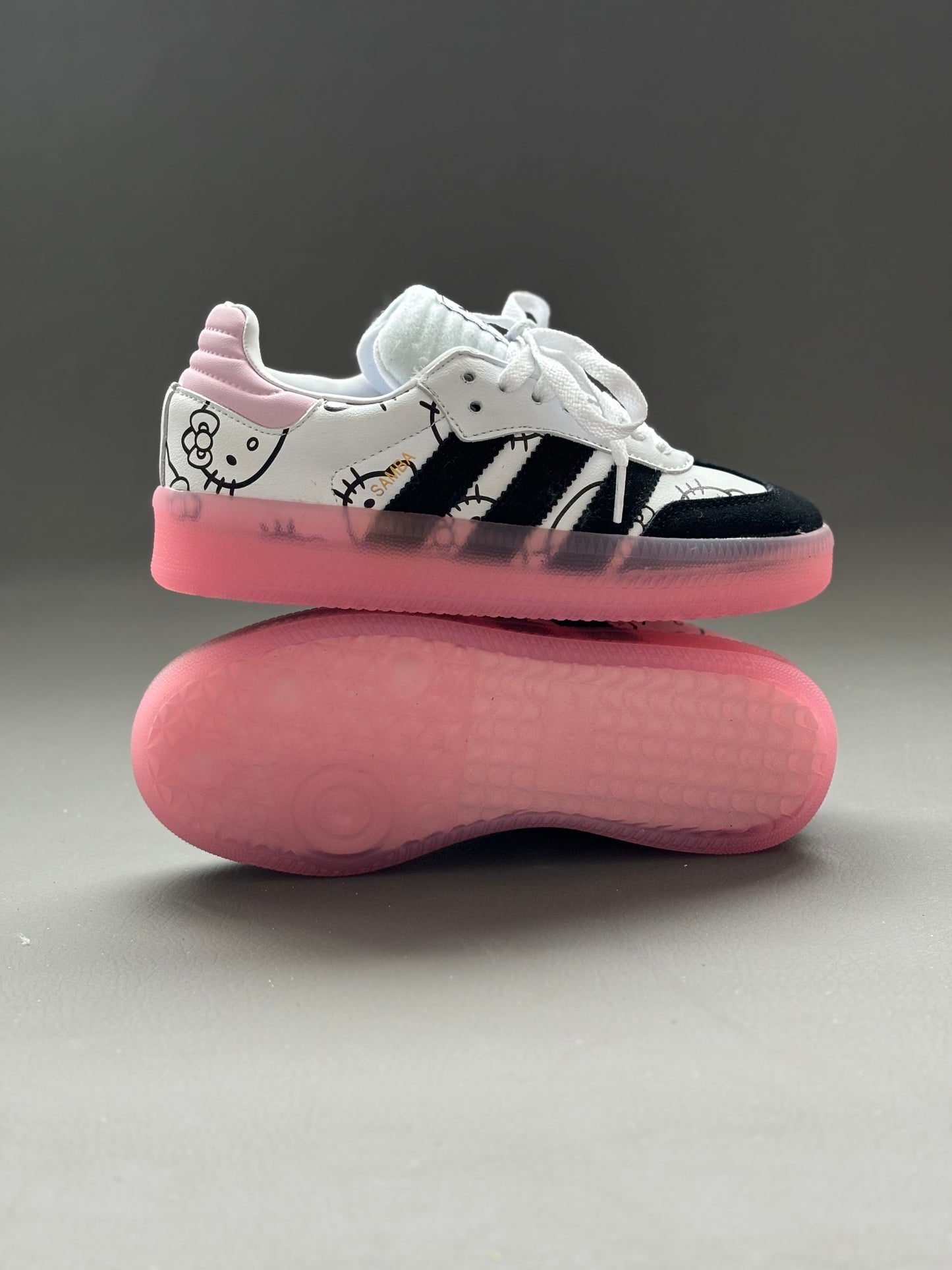 Adidas Samba 2.0 X Hello kitty