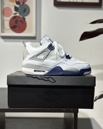 Air Jordan 4 Midnight Navy