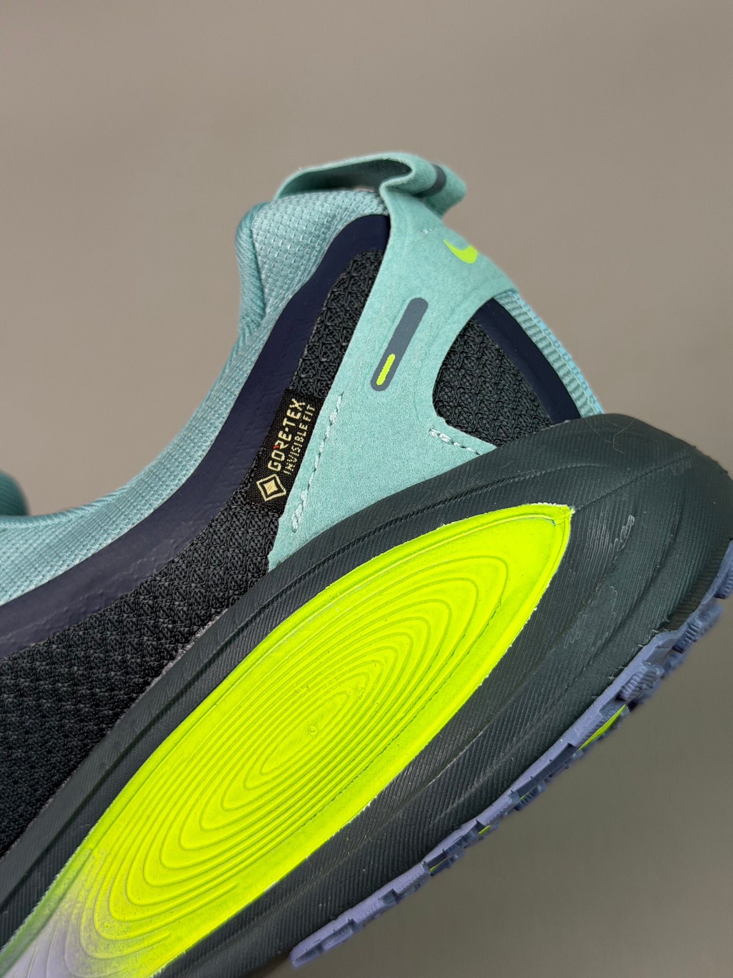 Nike Vomero 18 Gore-tex