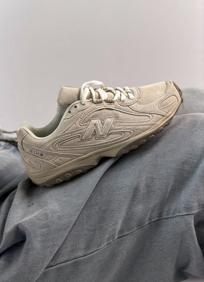 New Balance 204L