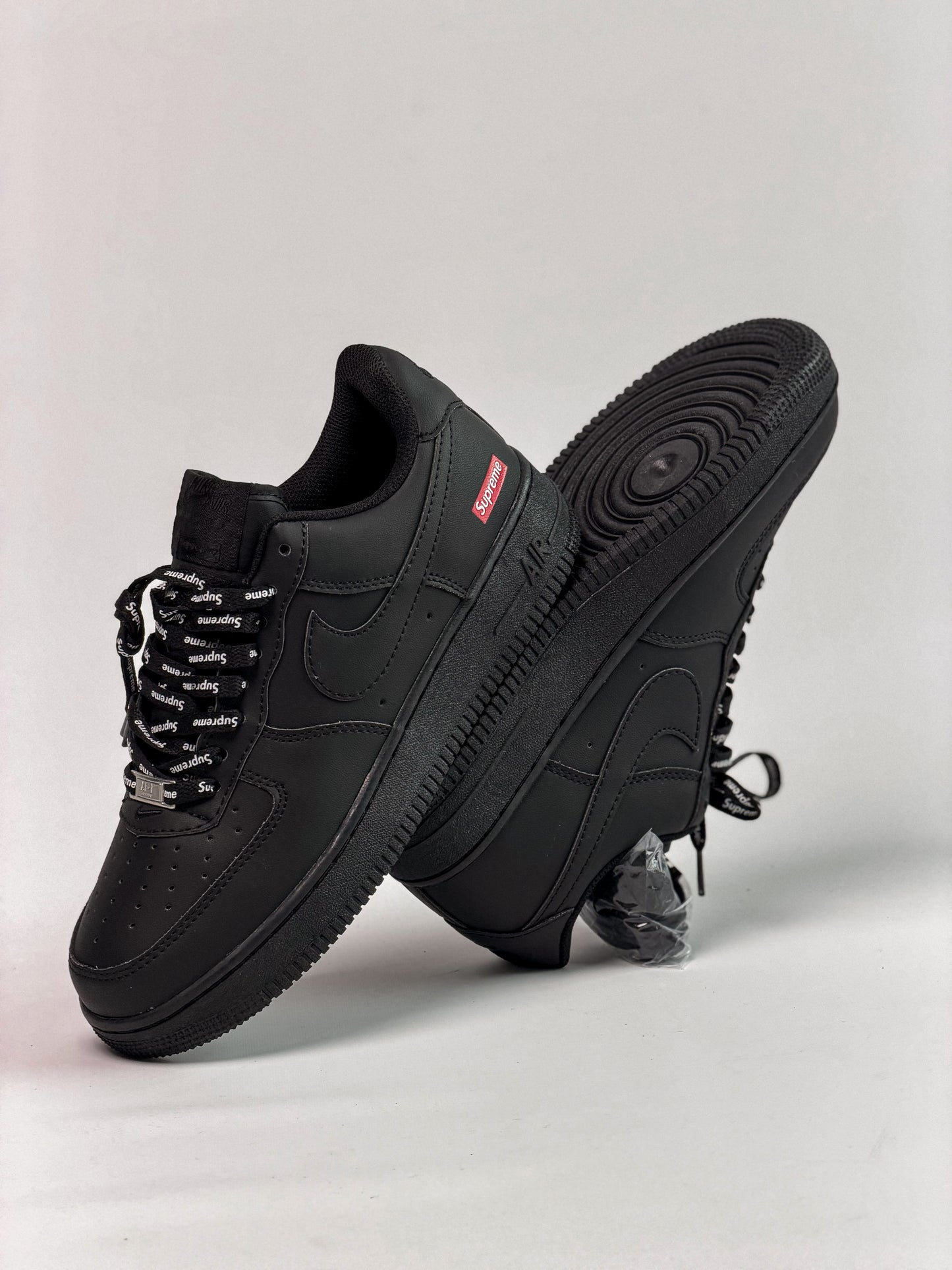 Nike Air Force 1 x Supreme