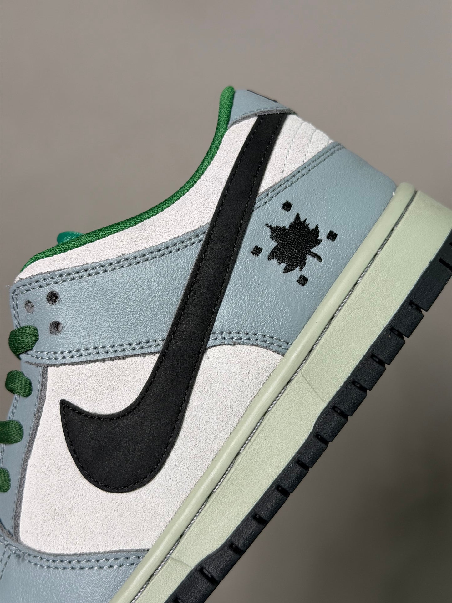 Nike SB Dunk Low