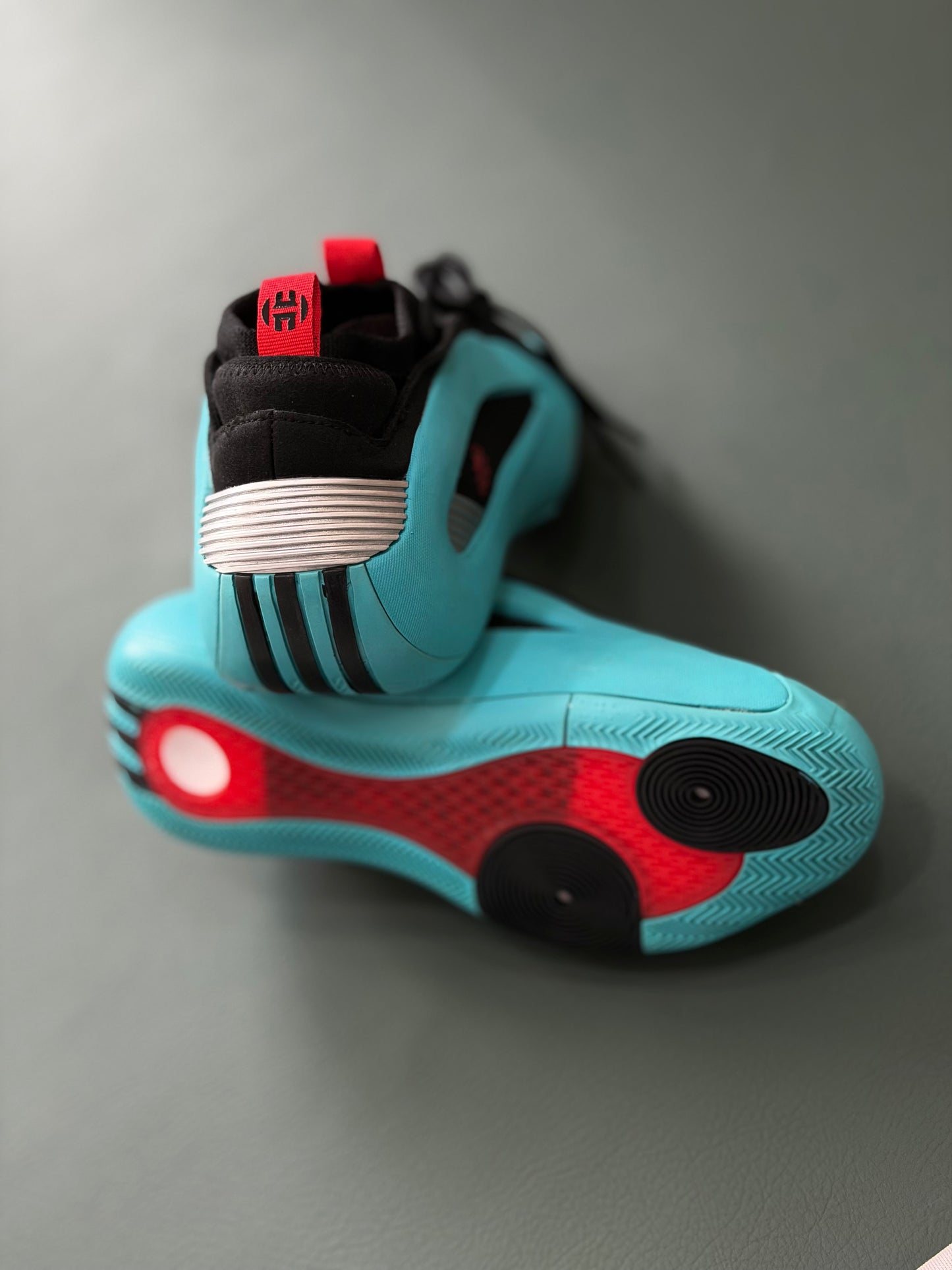 Adidas  Harden Vol 8