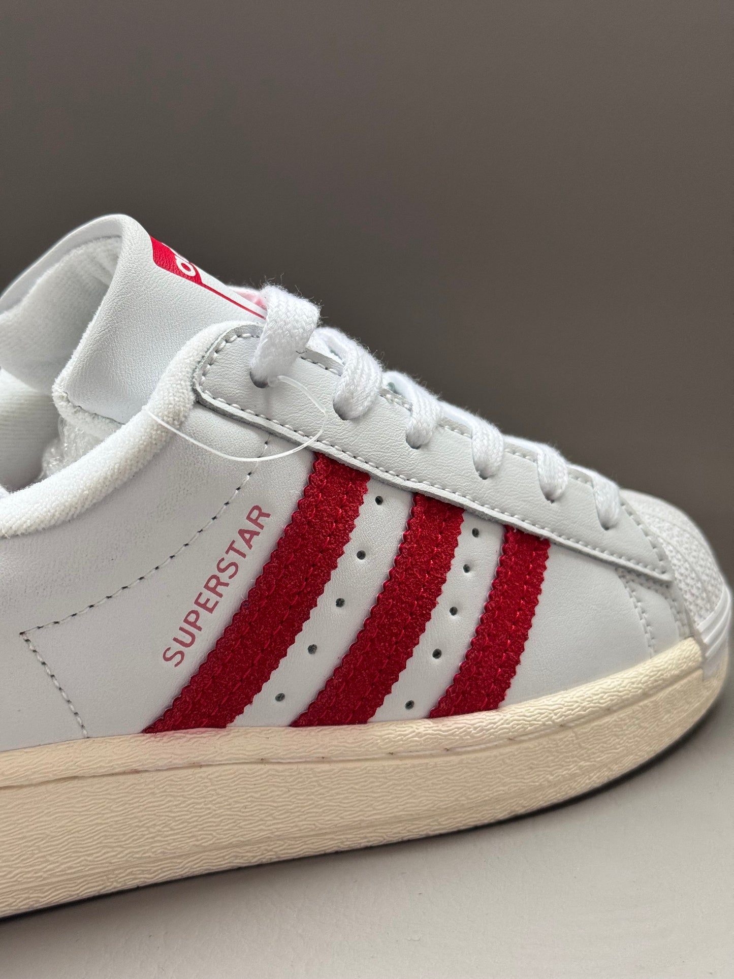 Adidas Superstar